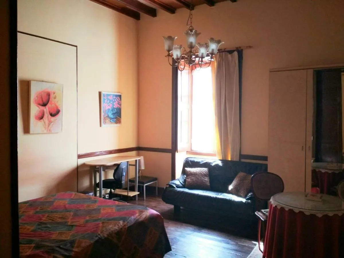 Homestay Residencia Los Conejos - Bike & Motorbike Las Palmas de Gran Canaria