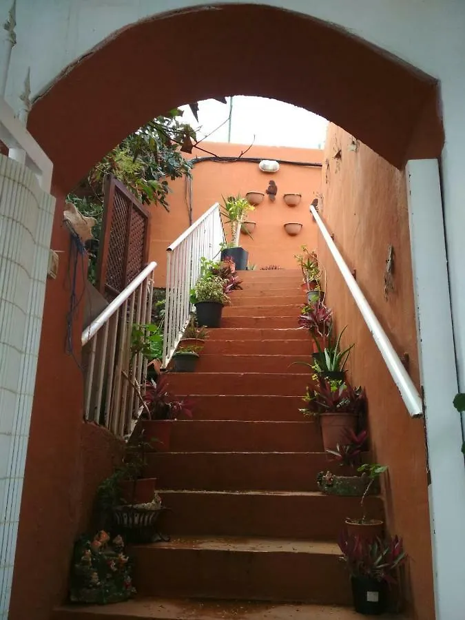 Residencia Los Conejos - Bike & Motorbike Las Palmas de Gran Canaria Kwatera prywatna